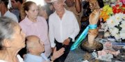 Em Araguacema, o Governador se dirigiu Ã  capelinha local para fazer suas oraÃ§Ãµes