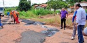 O governador Marcelo Miranda visita trabalhadores que realizam obras de recuperaÃ§Ã£o de rodovias da regiÃ£o do Bico do Papagaio