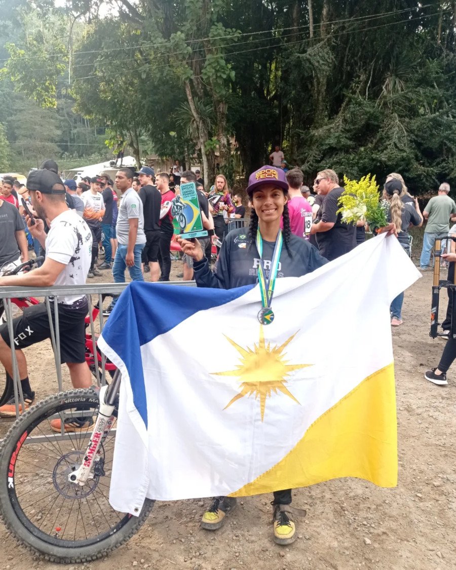 Helen Valentinne consagrou-se vice-campeã brasileira em competição realizada realizada no sul do país (oto: Arquivo pessoal)