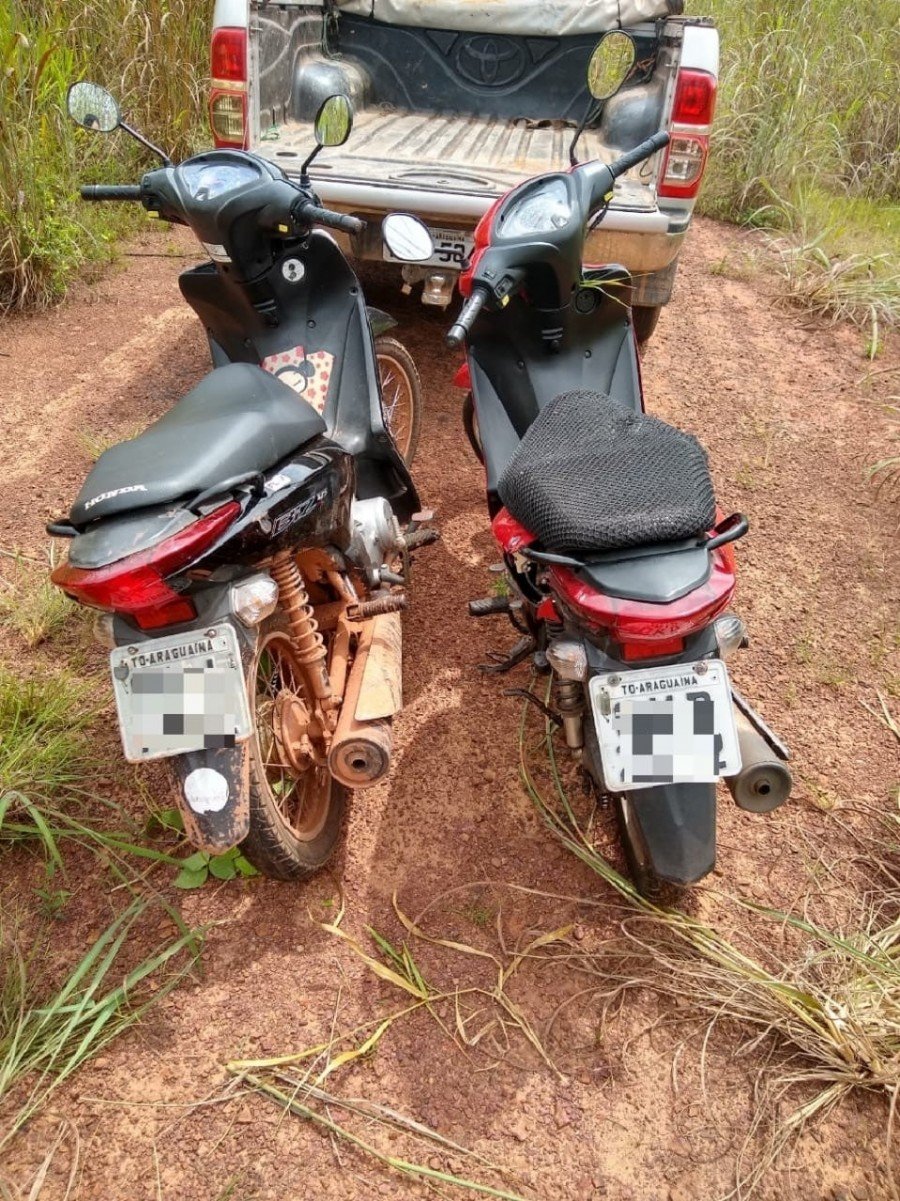 PolÃ­cia Militar apreendeu adolescentes por roubo e recuperou motos e celulares roubados em AraguaÃ­na