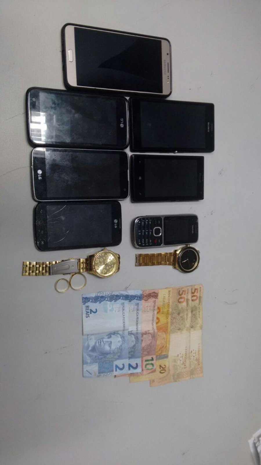 Material roubado e recuperado pela PM em AraguaÃ­na (Foto: DivulgaÃ§Ã£o PMTO)