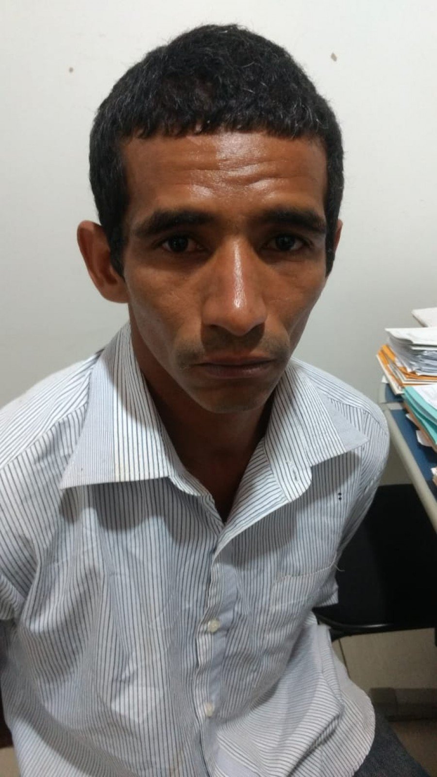 Foragido foi preso pela PM em CristalÃ¢ndia depois de cometer furtos