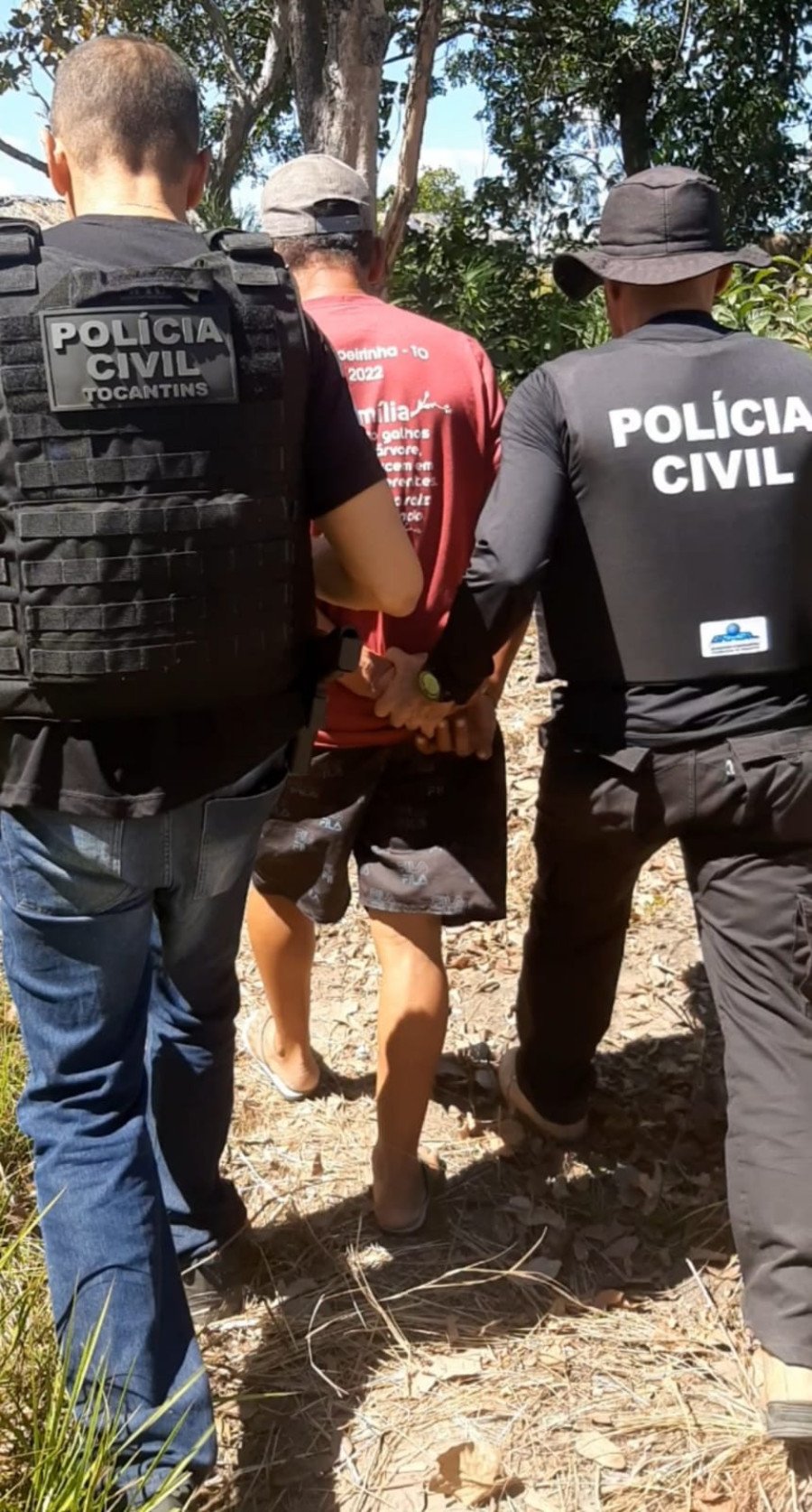 Homem foi localizado pela Polícia Civil em uma área de invasão, na zona rural do município de Palmeirante (Foto: Dicom SSPTO)