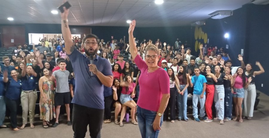 Estudantes sendo motivados a fazerem as provas do Enem (Foto: Seduc/Governo do Tocantins)