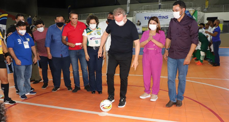 A entrega desta primeira etapa das obras marcou a abertura oficial da Copa Governo do Tocantins de Futsal - Série Prata