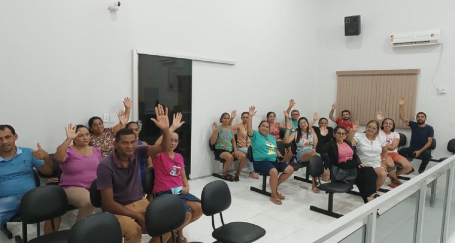 Professores recebem pagamento do reajuste do piso do magistério em Santa Terezinha (Foto: Divulgação)