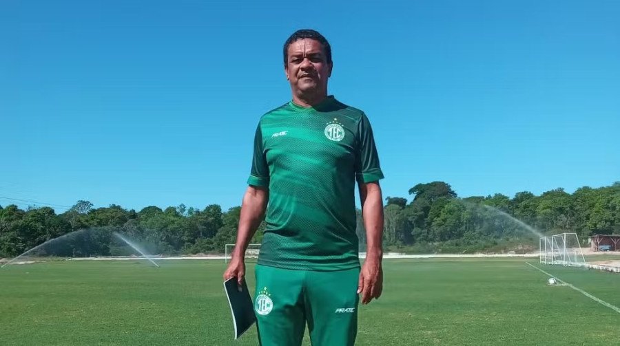 Técnico Reginaldo França avalia cenário adverso do Tocantinópolis e possível classificação na última rodada (Foto: Arquivo pessoal)