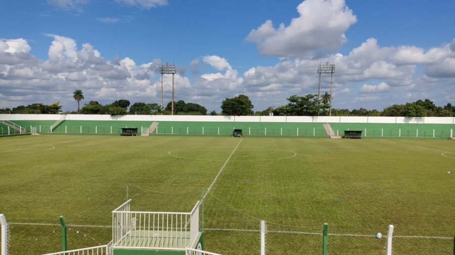 Estádio Ribeirão, em Tocantinópolis (Foto: Horlan Tavares)