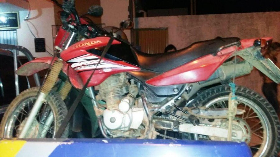 Motocicleta roubada que foi recuperada pela em Sucupira