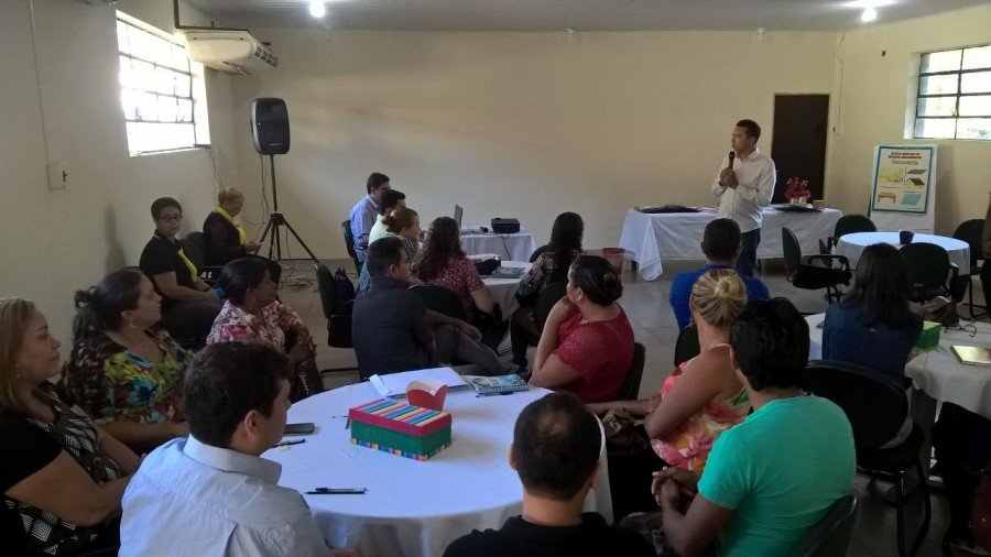  Em sua fala, o diretor Regional de TocantinÃ³polis, Dorismar Carvalho, enfatizou a importÃ¢ncia da formaÃ§Ã£o continuada para a atuaÃ§Ã£o docente