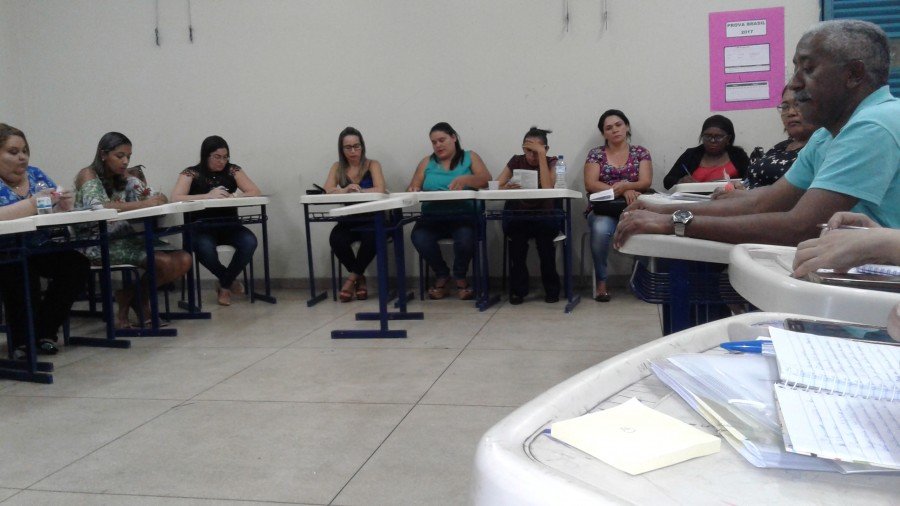 Equipe pedagÃ³gica da Unitins em Araguatins se prepara para Enade 2017