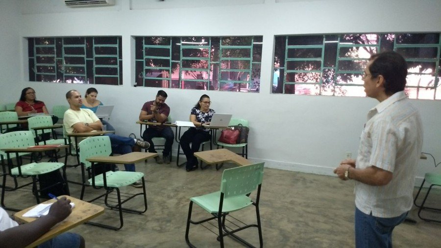 Profor em TocantinÃ³polis reuniu docentes no debate sobre Pesquisa e EducaÃ§Ã£o (Foto: Iana Amorim/DivulgaÃ§Ã£o)