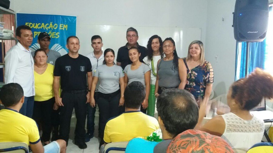 Em TocantinÃ³polis estÃ£o sendo ofertadas turmas do 2Âº e 3Âº segmento da EducaÃ§Ã£o de Jovens e Adultos