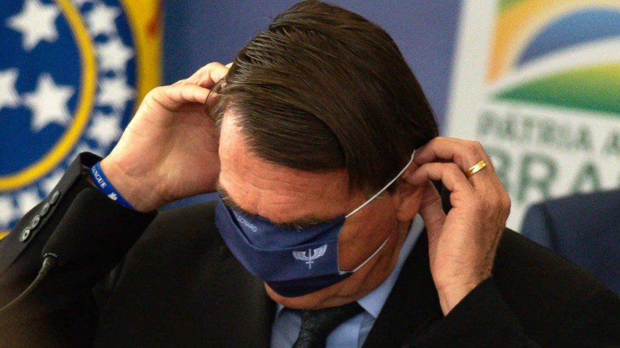 Bolsonaro pede parecer para desobrigar uso de máscara por vacinados (Foto: Getty Images)
