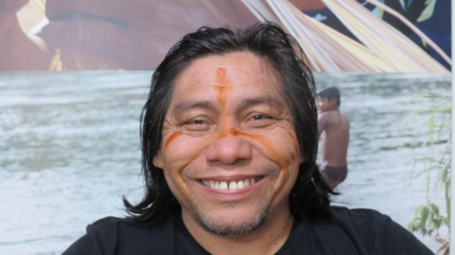 Premiado internacionalmente, Daniel Munduruku é um grande escritor indígena engajado na disseminação da cultura e literatura dos Povos Originários (Foto: Divulgação)