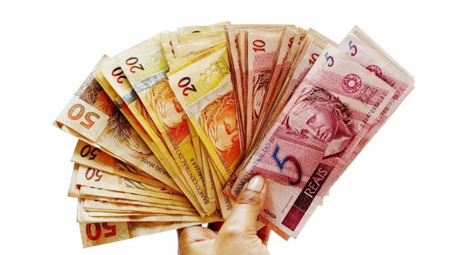 Salário mínimo deve subir para pelo menos R$ 1.412,00 (Foto: © Pixabay)
