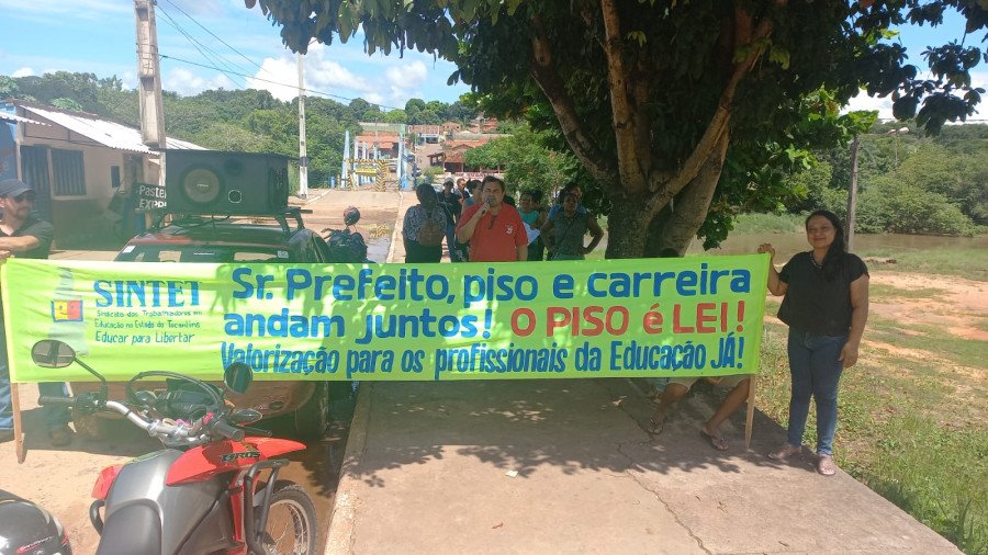 Profissionais da Educação realizam Dia D de Paralisação pela valorização da carreira, em Ponte Alta do Tocantins (Foto: Divulgação)