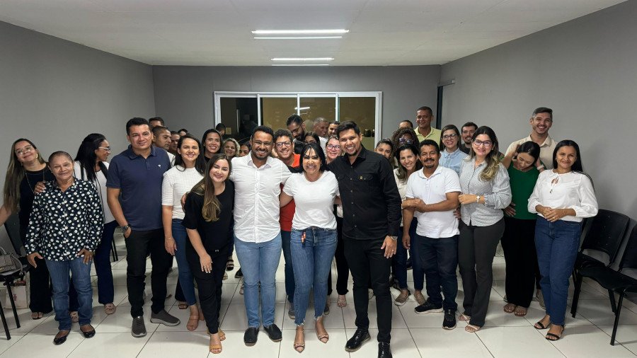 Janad Valcari recebe apoio da Igreja Manancial em sua pré-candidatura à Prefeitura de Palmas (Foto: Divulgação)