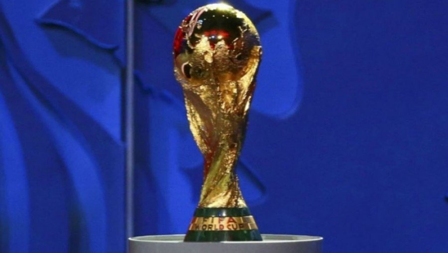 TaÃ§a FIFA, entregue ao paÃ­s campeÃ£o da Copa do Mundo de Futebol