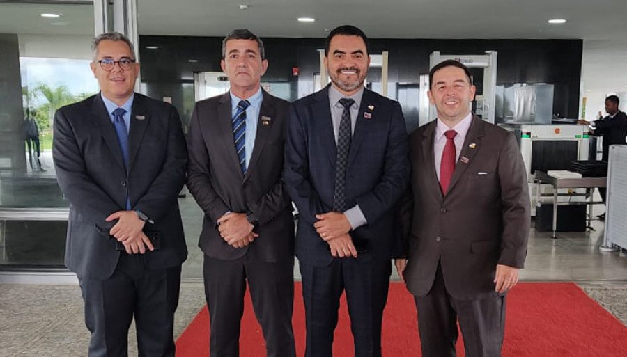 Secretários de Estado do Tocantins também participaram da cerimônia (Foto: Vinícius Santa Rosa)