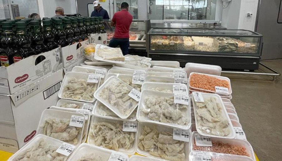 Ao comprar peixe pré-embalado, é preciso atenção para o peso líquido do pescado que deve estar indicado, de forma clara, na rotulagem