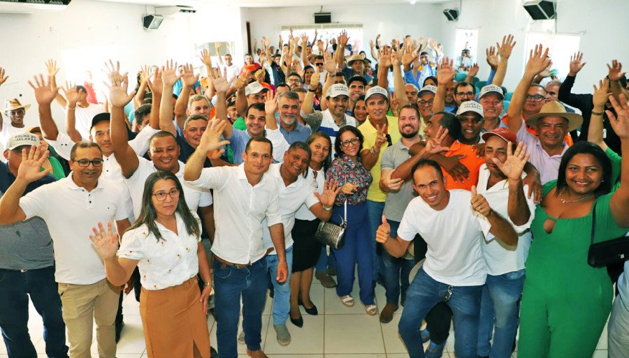 Governador Wanderlei Barbosa destacou a importância dessas assinaturas para a região e como as obras vão trazer melhorias para as cidades jalapoeiras (Foto: Esequias Araújo)