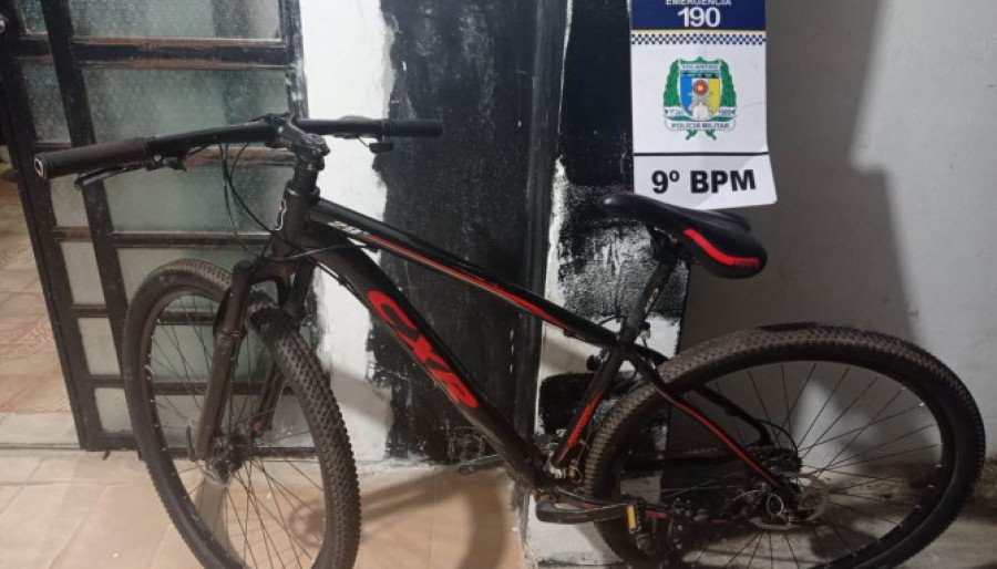 Bicicleta furtada em Augustinópolis foi recuperada pela PM em São Sebastião (Foto: Ascom/9º BPM)