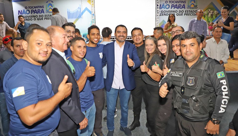 Governador Wanderlei Barbosa recepcionando os mais de 200 novos policiais penais e agentes socioeducativos empossados