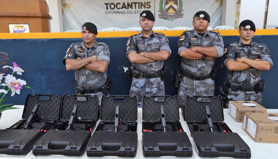 Polícia Militar de Gurupi recebeu cerca de 100 pistolas modelo APX calibre 9 milímetros e ainda 27,7 mil munições de treinamento (Foto: Aldemir dos Anjos)