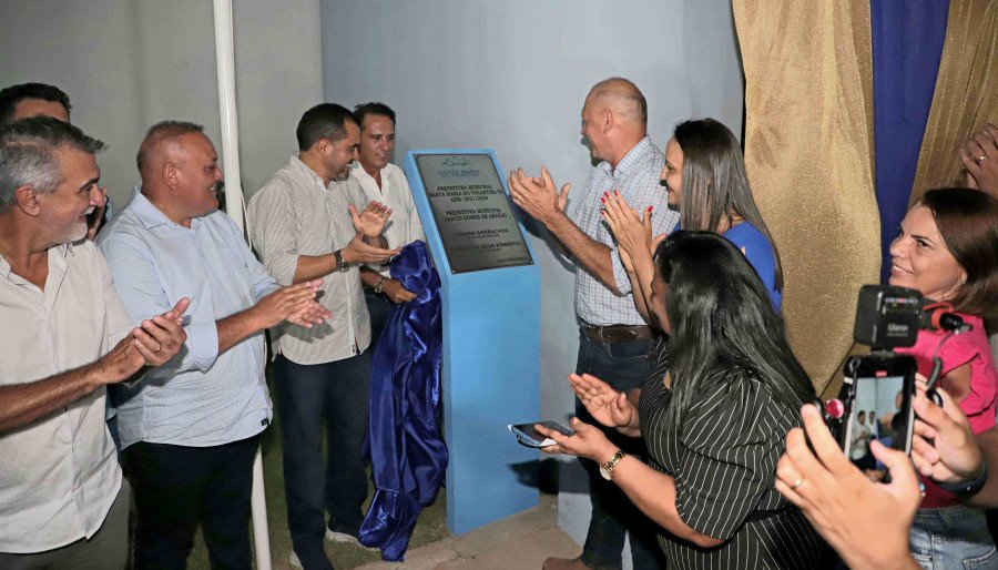Inauguração da sede da prefeitura reuniu autoridades locais e estaduais em Santa Maria do Tocantins