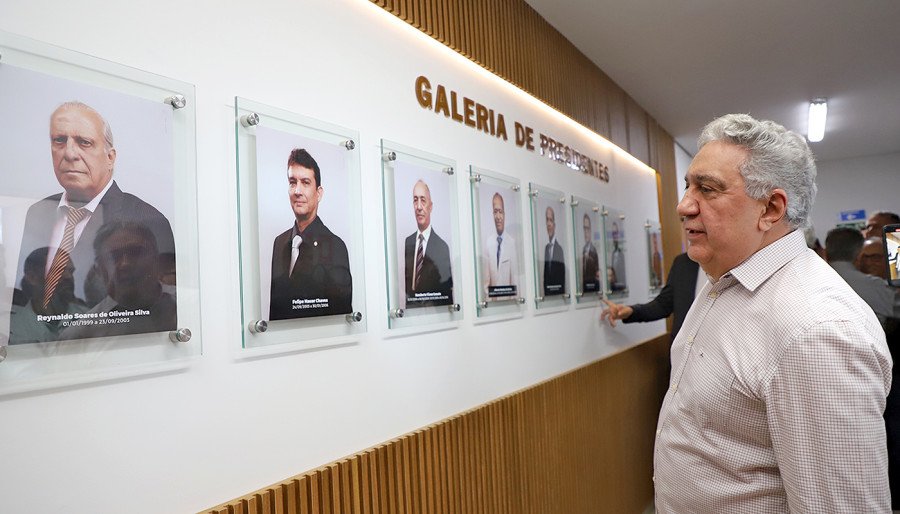 A Galeria, composta por retratos dos presidentes que lideraram a instituição, é destaque como um marco histórico para a instituição