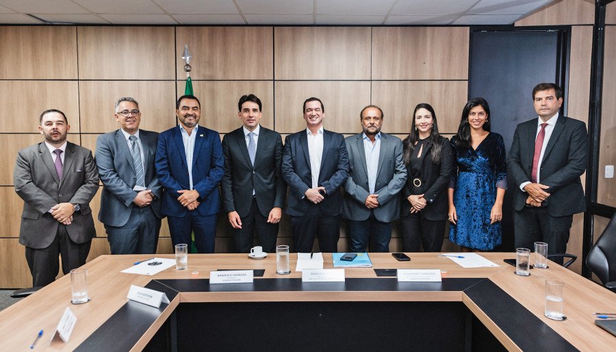 Governador Wanderlei Barbosa reúne-se com ministro de Porto e Aeroportos para acordo de melhorias nos aeroportos de Palmas e Araguaína