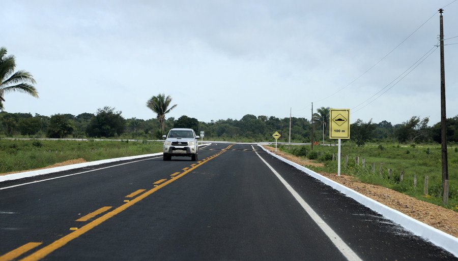As obras na TO-202 receberam investimento de R$ 16 milhões do Governo do Tocantins e liga o centro de Esperantina ao Povoado Pedra Grande