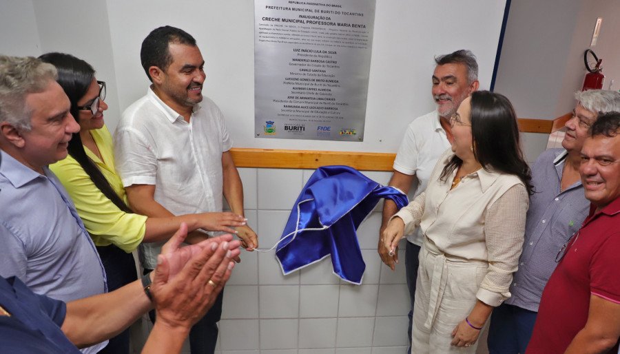 Wanderlei também participou de inauguração da Creche Municipal Professora Maria Benta, e da reinauguração da sede da prefeitura de Buriti