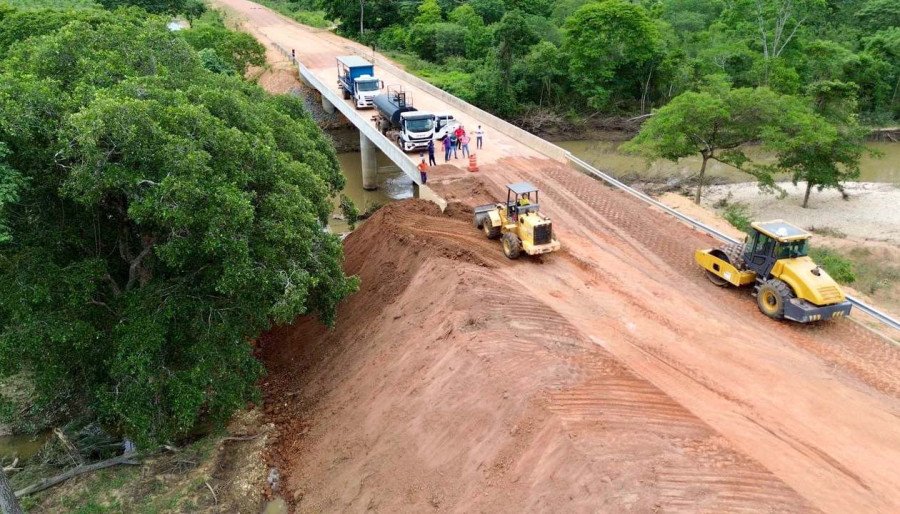 Liberação total do trânsito da ponte que liga Peixe e São Salvador (Foto: Ageto)
