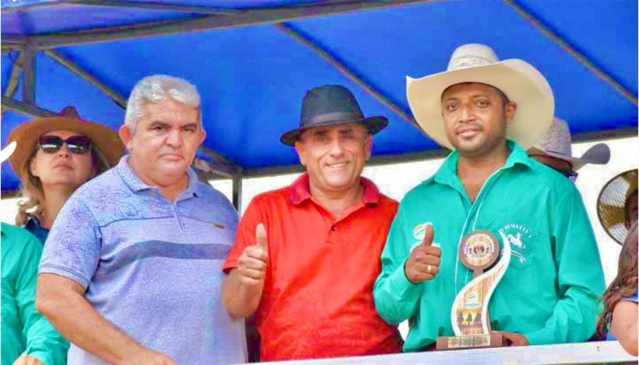Ex-aliados Neto Pires e Edivaldo Gomes com o prefeito Paulo Macedo (Foto: Divulgação)