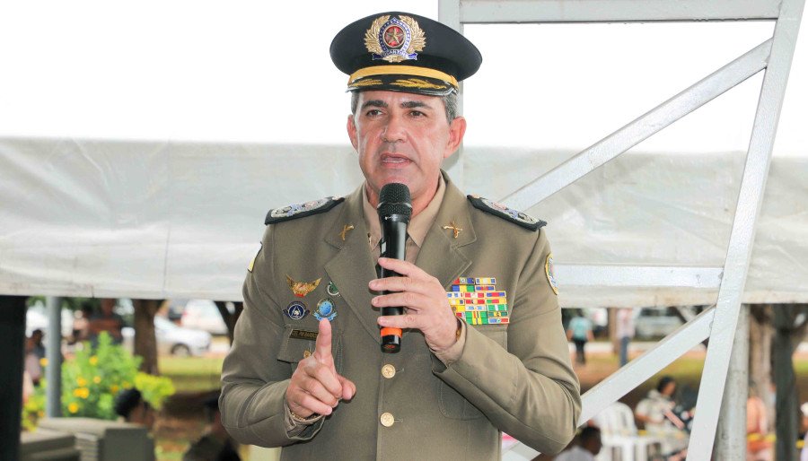 O comandante-geral da PMTO, coronel Márcio, ressaltou a importância da solenidade e o significado por trás das promoções e homenagens