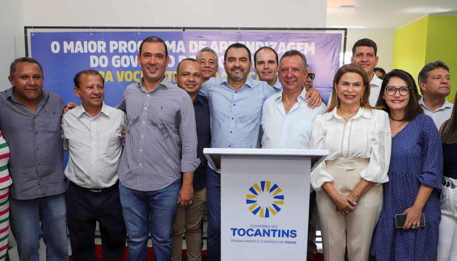 Acompanharam o governador Wanderlei Barbosa; deputados federais, equipe de governo, comunidade local e demais autoridades (Foto: Adilvan Nogueira)