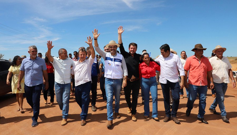 Governador Wanderlei Barbosa destacou que a pavimentação é um símbolo de progresso e desenvolvimento para Campos Lindos