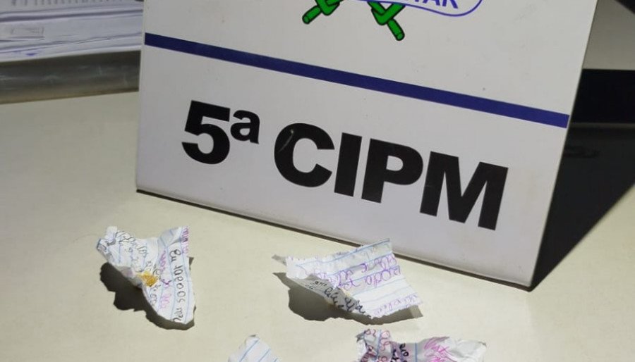 Material apreendido em posse homem preso por tráfico de drogas em Tocantinópolis (Foto: 5ª CIPM)