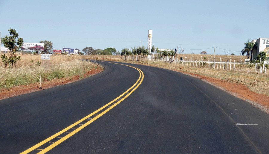 Lei sancionada para contratação de operação de crédito para a duplicação da TO-080, até a cidade de Paraíso do Tocantins, foi publicada no Diário Oficial do Estado (DOE) desta semana (Foto: Thiago Sá)