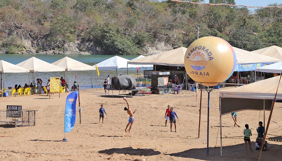 Praião do Dominguinhos conta com vasta programação, envolvendo esporte, lazer, shows musicais em meio ao cenário de belezas naturais