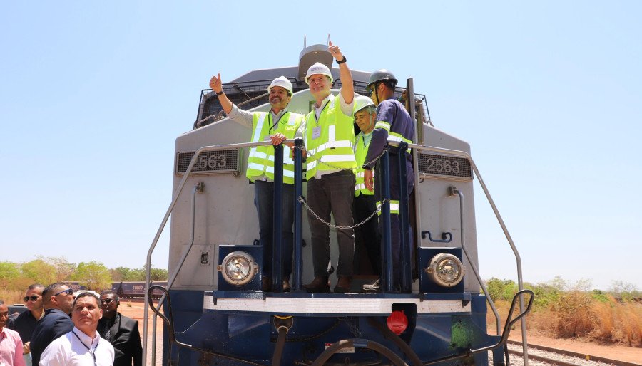 Governador Wanderlei Barbosa e o ministro dos Transportes, Renan Filho, inauguram o terminal rodoferroviário de Alvorada (Foto: Márcio Vieira)