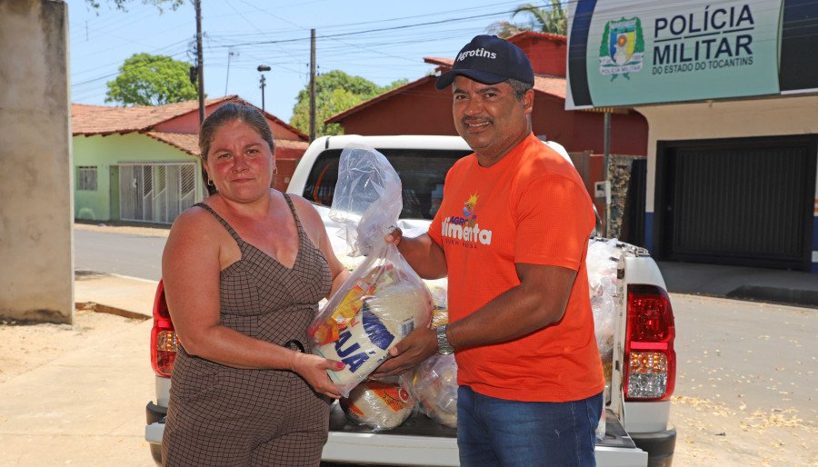 A presidente da associação, Isabel Pereira da Silva, destacou que as doações vieram em boa hora (Foto: Loise Maria/Governo do Tocantins)