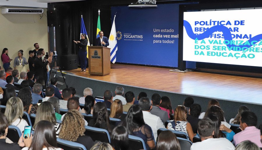 Durante o evento, governador reforçou o compromisso do Governo do Tocantins com a valorização e o bem-estar dos profissionais da educação