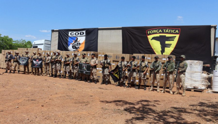 Força Tática e o Comando de Operações de Divisas (COD) da PMTO em ação (Foto: Felipe Cruz)