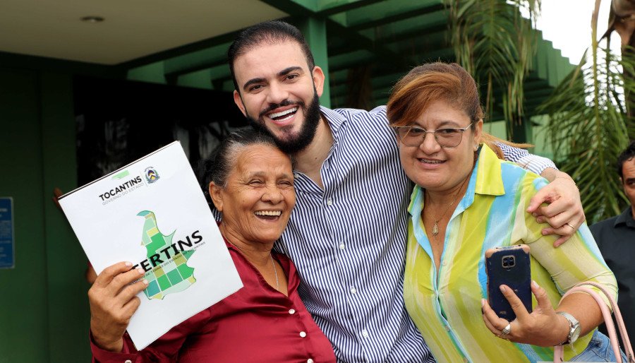 Deputado Léo Barbosa ressalta o impacto da regularização fundiária na vida dos moradores, proporcionando tranquilidade e direitos (Foto: Ademir dos Anjos)