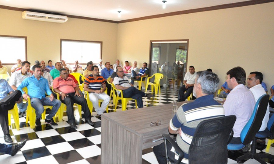 ReuniÃ£o contou com a participaÃ§Ã£o de 54 cooperados que atuam na regiÃ£o do Bico do Papagaio