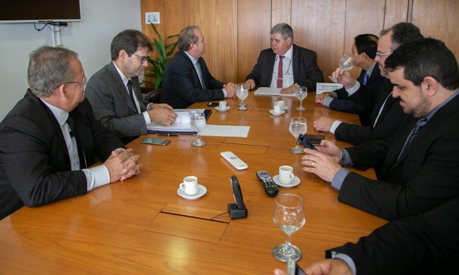 Carlesse se reuniu com os ministros do Governo, da SaÃºde, da IntegraÃ§Ã£o Nacional, das Cidades, e tambÃ©m como presidente Michel Temer