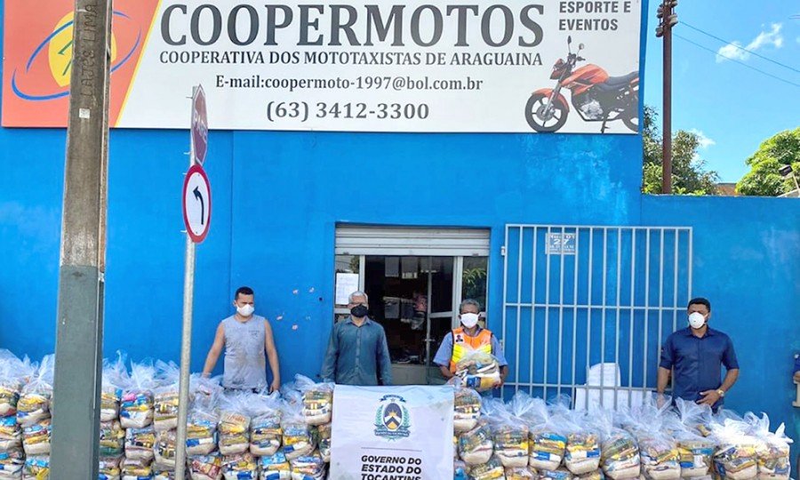 Em AraguaÃ­na, aÃ§Ã£o atendeu 500 famÃ­lias de mototaxistas (Foto: Setas/Governo do Tocantins)